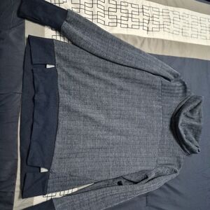 Avia Women's Turtleneck Sweater in Charcoal and Navy